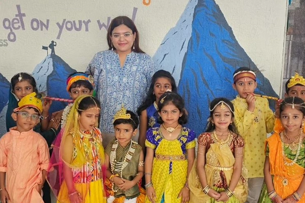 Krishna janmastami celebrations at EIS