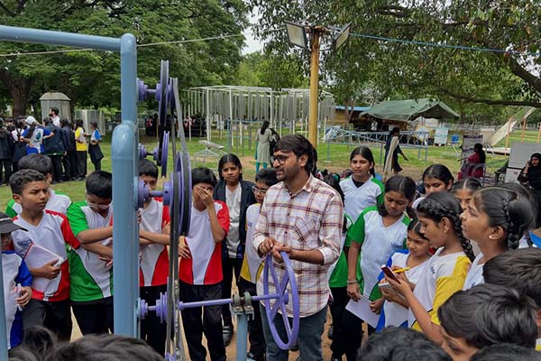 Our Grade VI and VII students embraced it wholeheartedly during their visit to Do Science